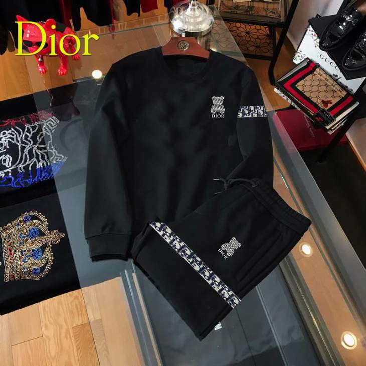 Picture of Dior Sweater Suits _SKUDiorM-5XL12yr22338666